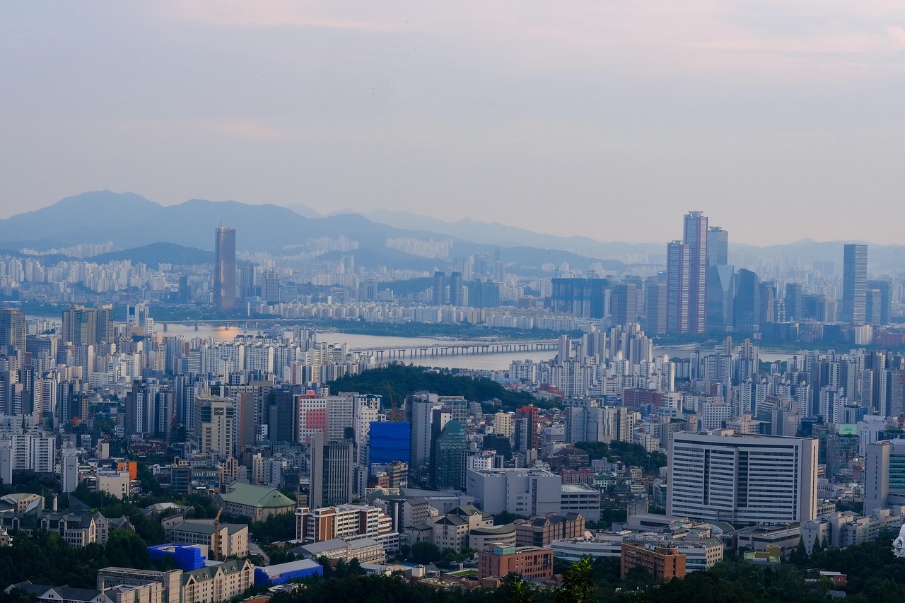 Bicycles and Ttareungi in Seoul