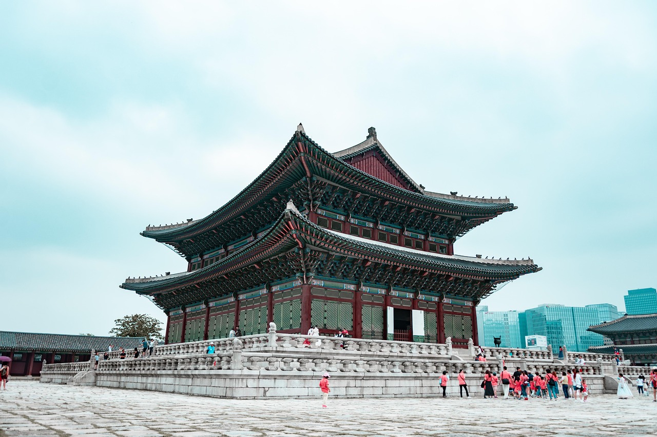30 Free Things to Do in Seoul (2026 Updated — Palaces, Parks & Culture)