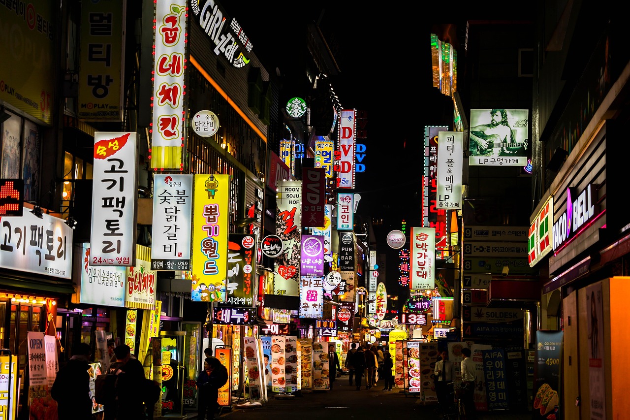 Norebang: Korea’s Karaoke Culture Explained for Tourists